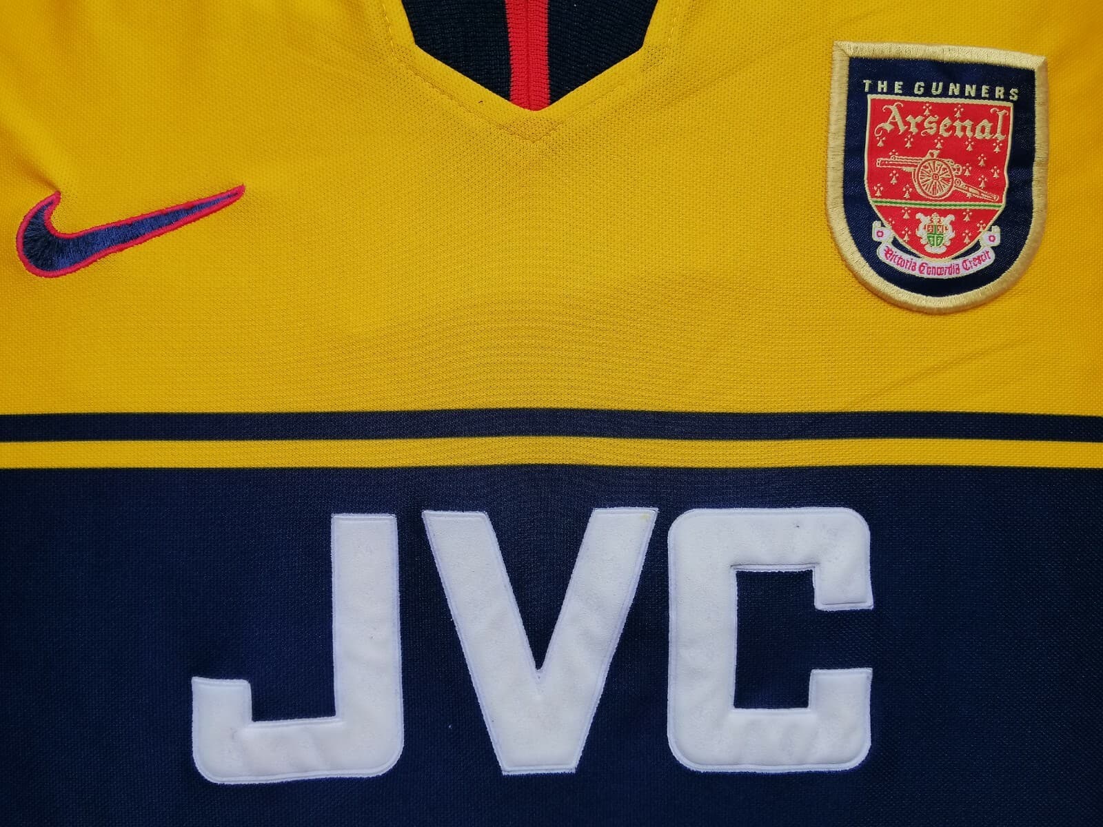 Arsenal FC 1997-1999 Away Shirt by Nike — Wright, No. 8