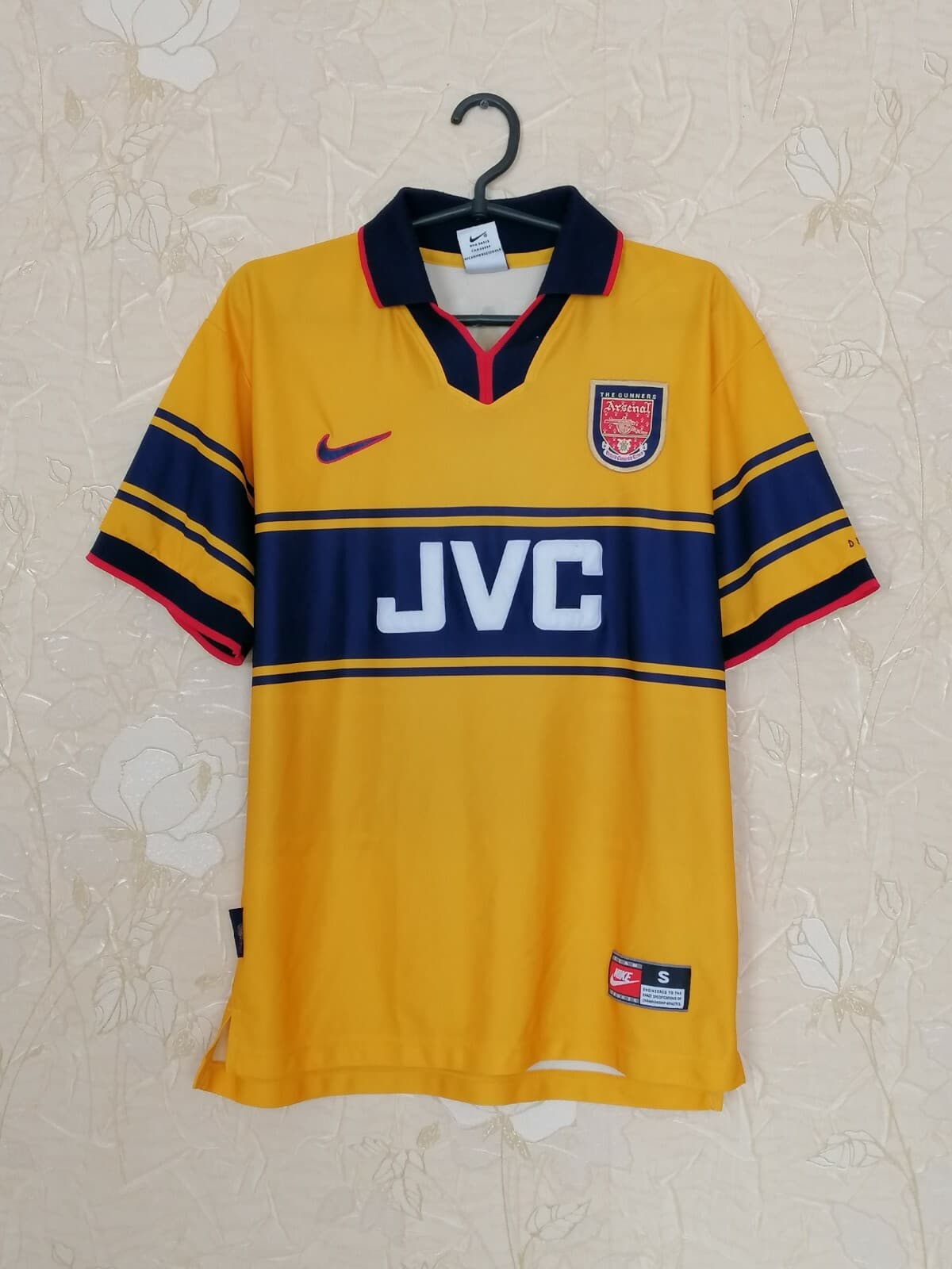 Arsenal FC 1997-1999 Away Shirt by Nike — Wright, No. 8