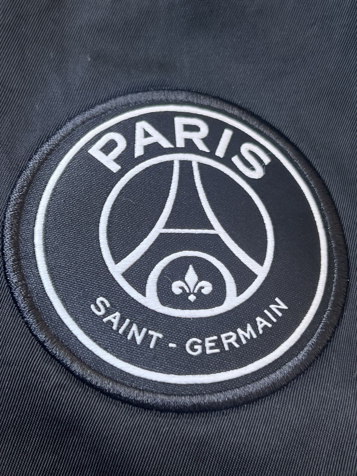 Nike Air Jordan x PSG Shooting Shirt (BQ8354-010)