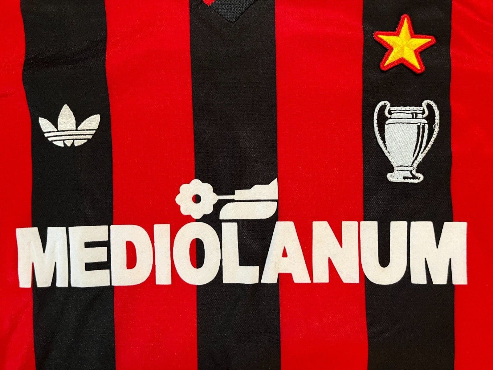 AC Milan 1991/92 Home Kit — Mediolanum Adidas Era