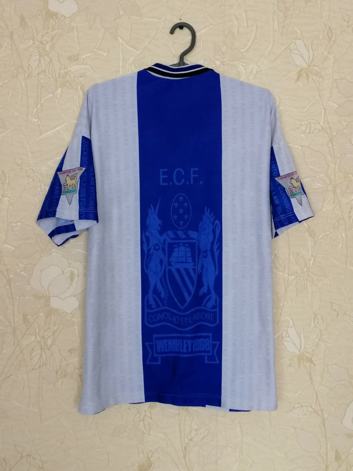 Manchester United 1994-96 Third Kit by Umbro
