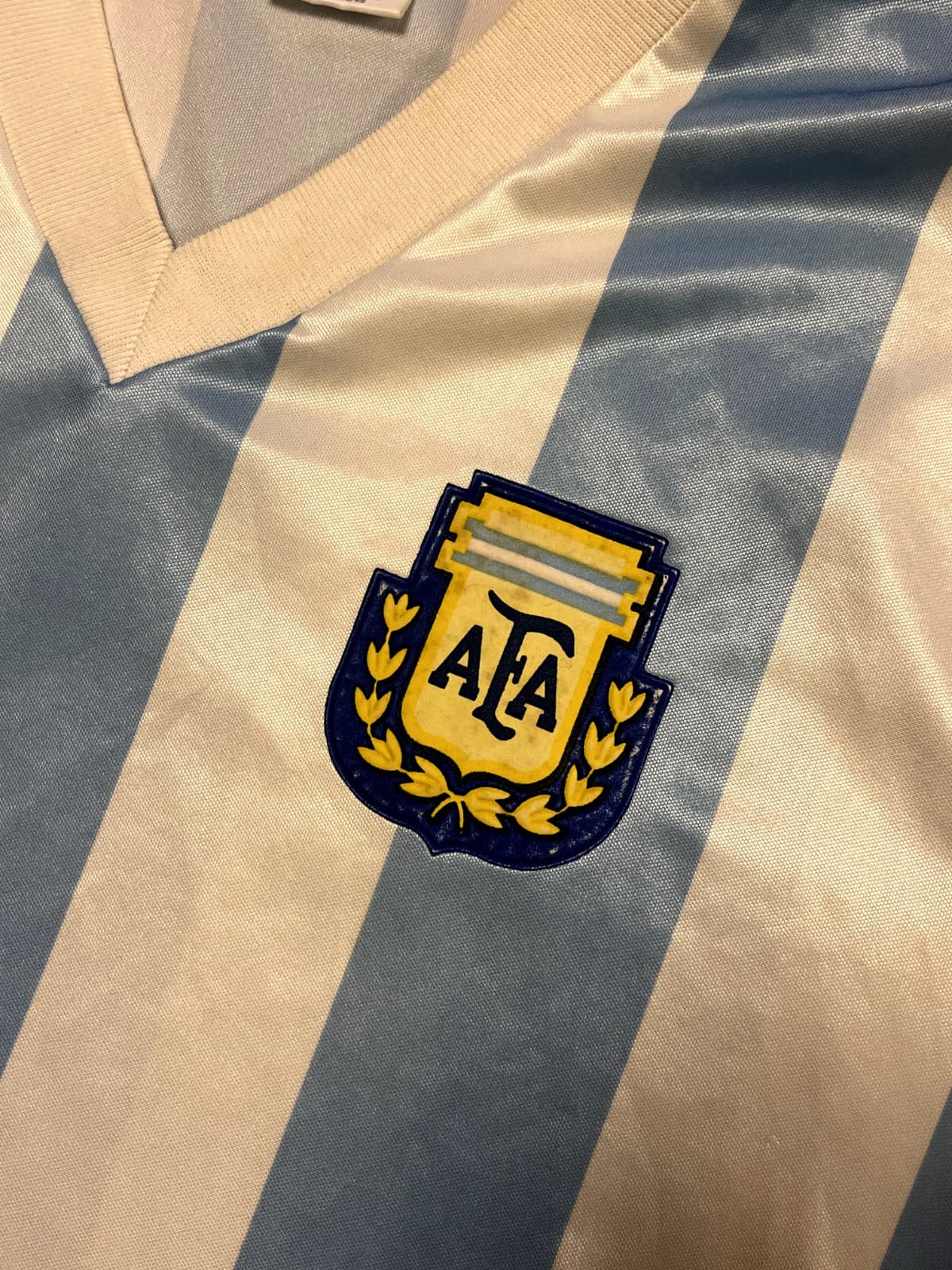 Argentina 1990 World Cup home shirt, close-up of the AFA crest