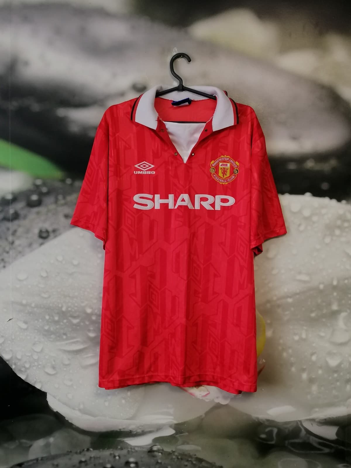 Manchester United 1992-94 Home Kit by Umbro