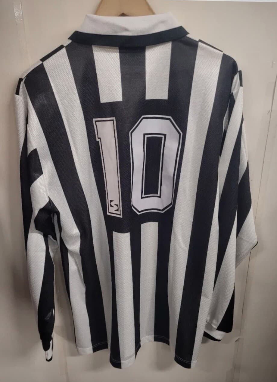 Juventus 1995 Home Shirt — Long Sleeve Retro No.10